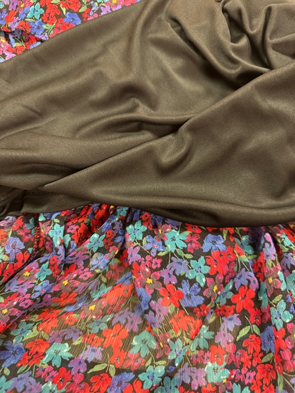 Calvin Klein Flutter Sleeve Midi Ditsy Floral Dress NWT Size 4 - Picture 8 of 9